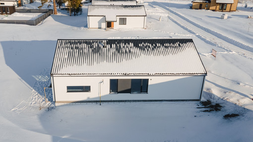 	Фото построенного дома по проекту BARN_111 от аккредитованного застройщика "Два Этажа", Барнаул, Фирсово, ЖК Ботаника, ул Гвоздичная фото 3